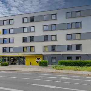*** Hotel Dresden-messe Alemania